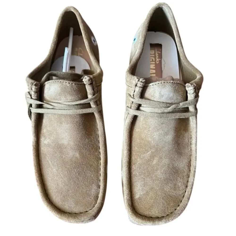 CLARKS Dark Olive Embroidered Suede Wallabees Size 11.5W New in Box MSRP $195